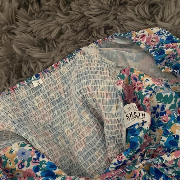 Shein top - Picture 3 of 3